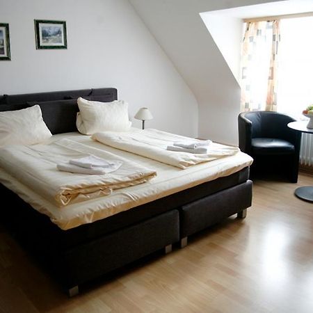 Hotel Am Markt Kleinblittersdorf Экстерьер фото